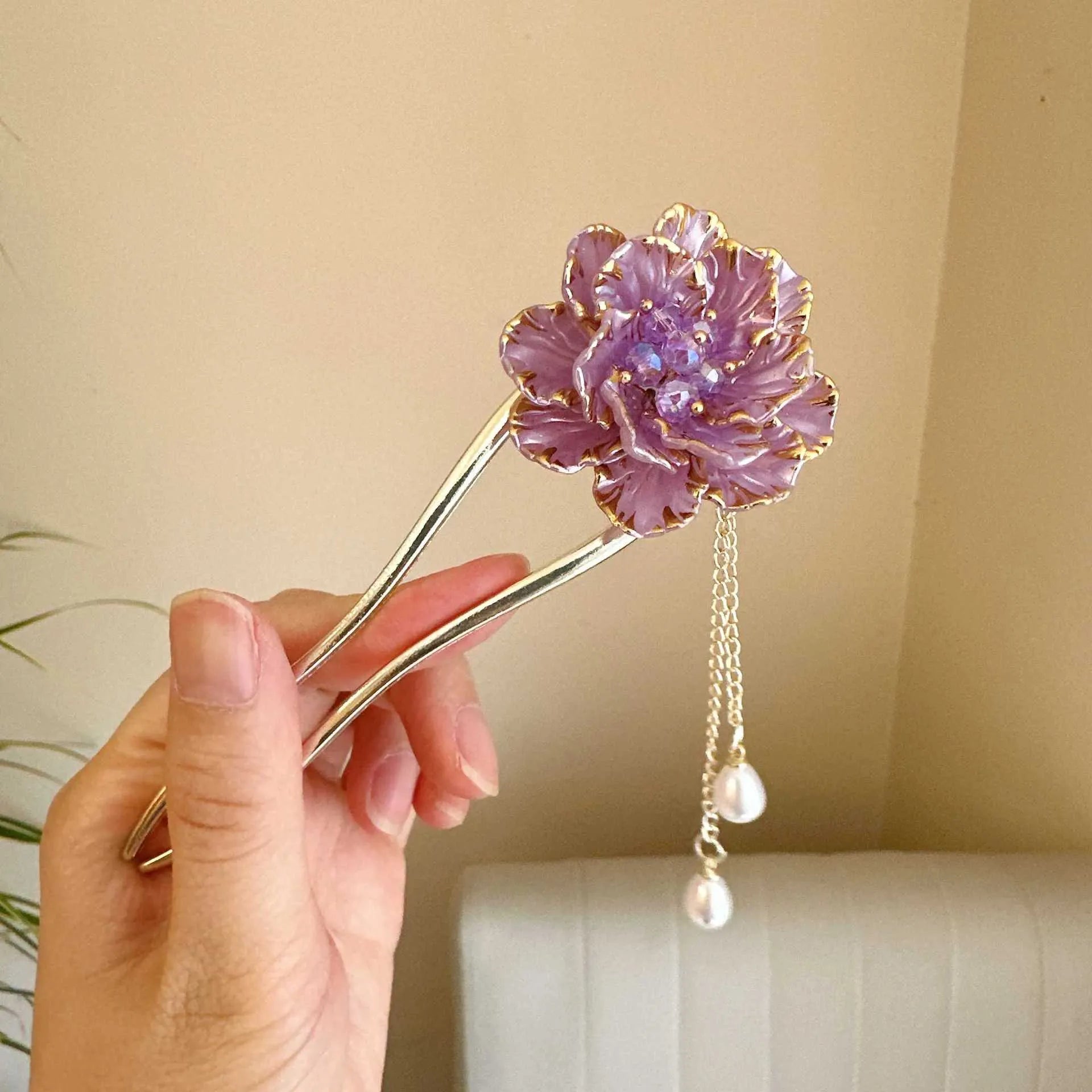Purple and white peony flower U-shaped hairpin with tassels in retro pastoral style