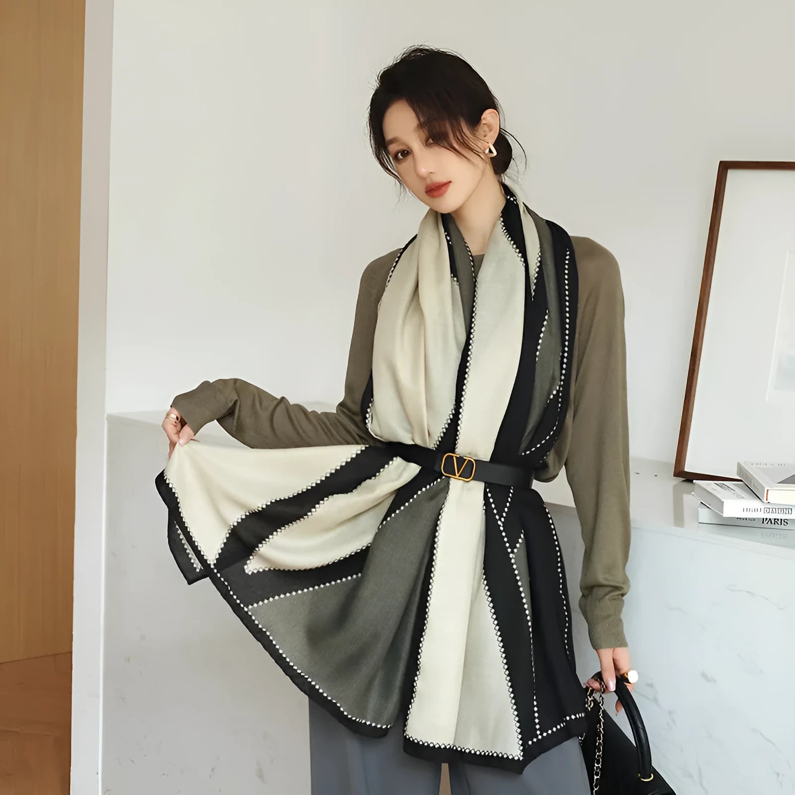 Vintage printed polyester scarf in mid-length 180cm by 90cm size for autumn warmth