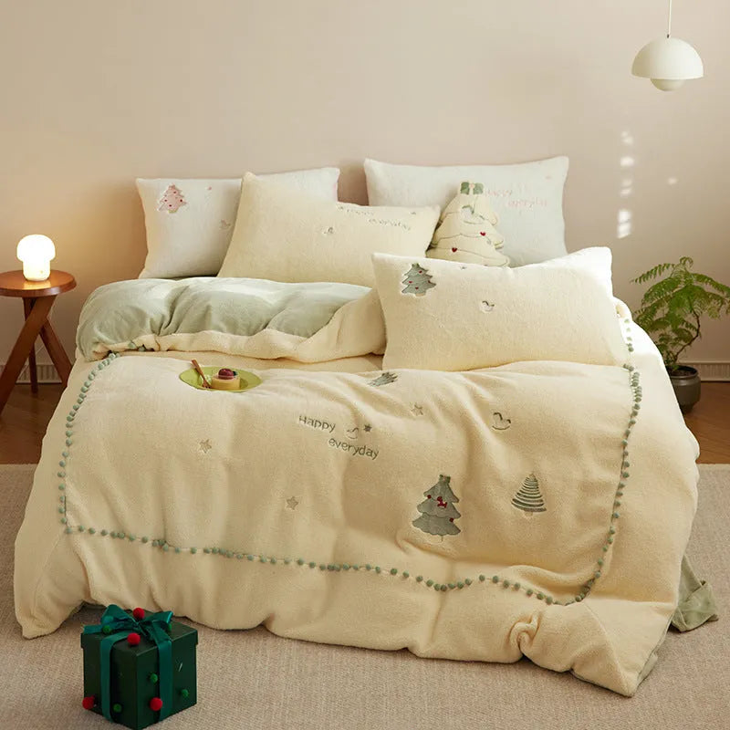 Milk fibre bedding set with Christmas tree pattern in green or pink design for UK bed sizes