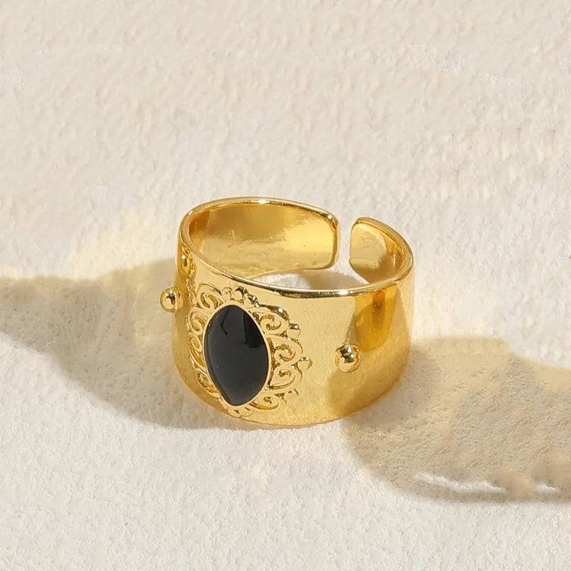 Geometric copper ring with electroplated horse eye black finish and Chinese vintage style