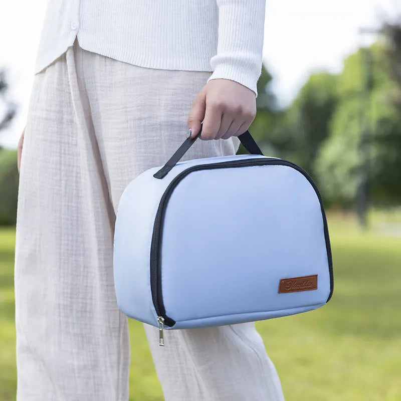 Insulated lunch box bag in textured cloth with large capacity for picnic meals
