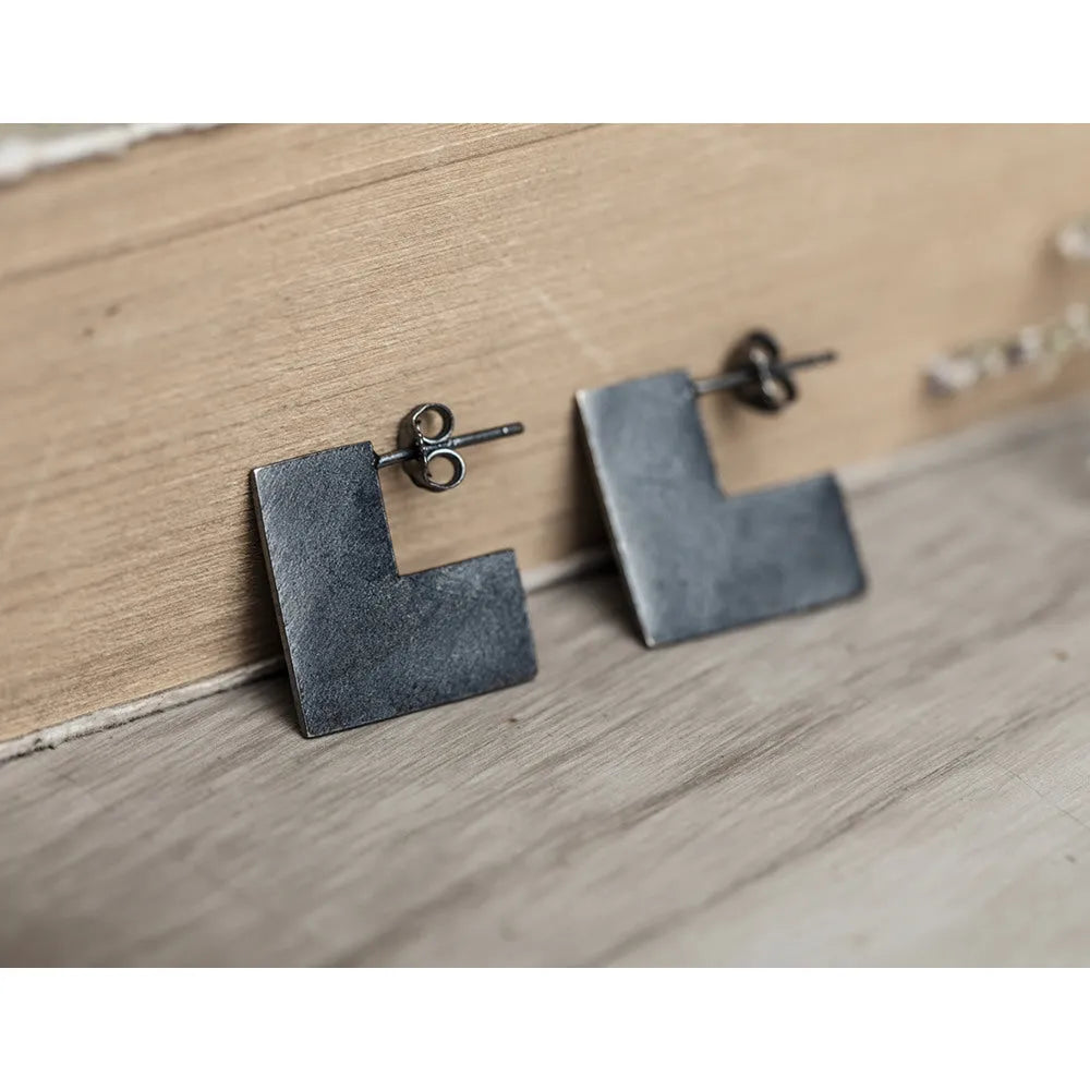 Oxidised black sterling silver square geometry earrings measuring 16mm