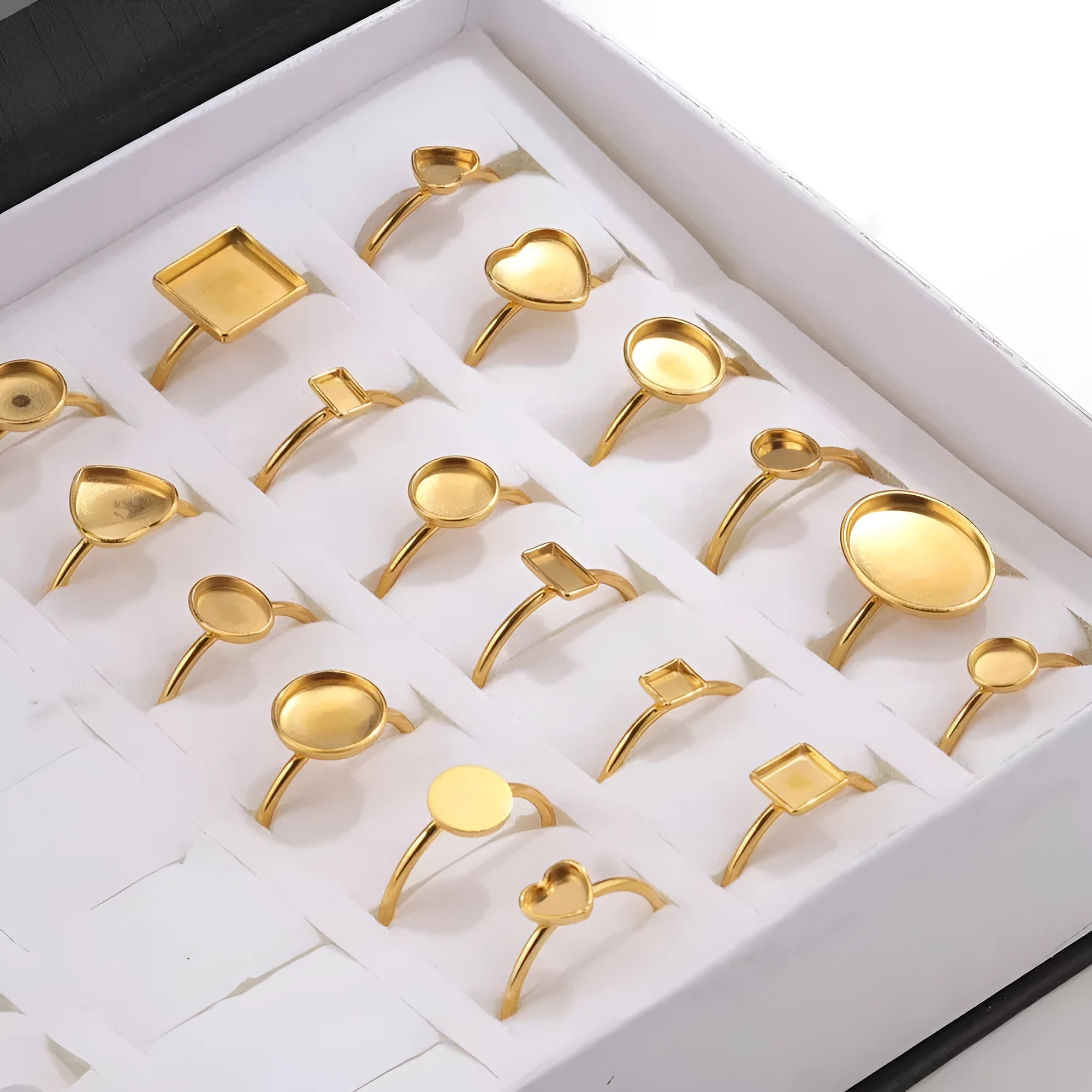 Golden stainless steel ring setting with totem pattern for DIY jewellery making
