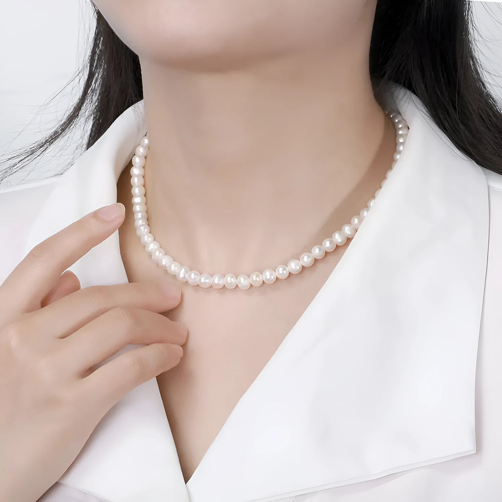 Women's adjustable freshwater pearl necklace with 925 sterling silver electroplating