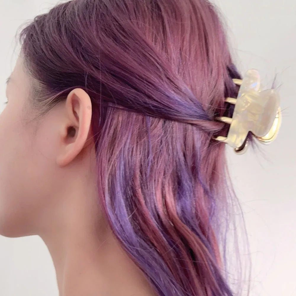Retro acetate hair barrettes with metal grip in medium size showing R08 colour options