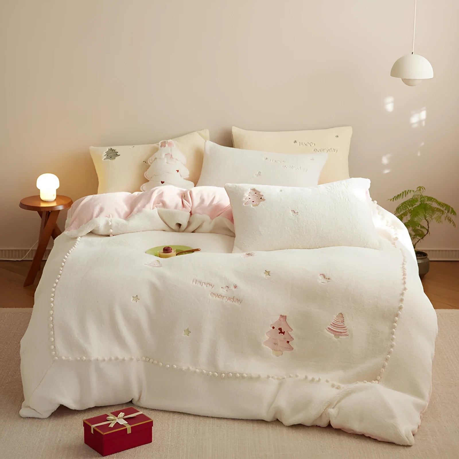 Milk fibre bedding set with Christmas tree pattern in green or pink design for UK bed sizes