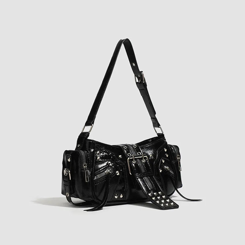 Black dumpling-shaped retro handbag with oil wax leather and three-dimensional pocket design
