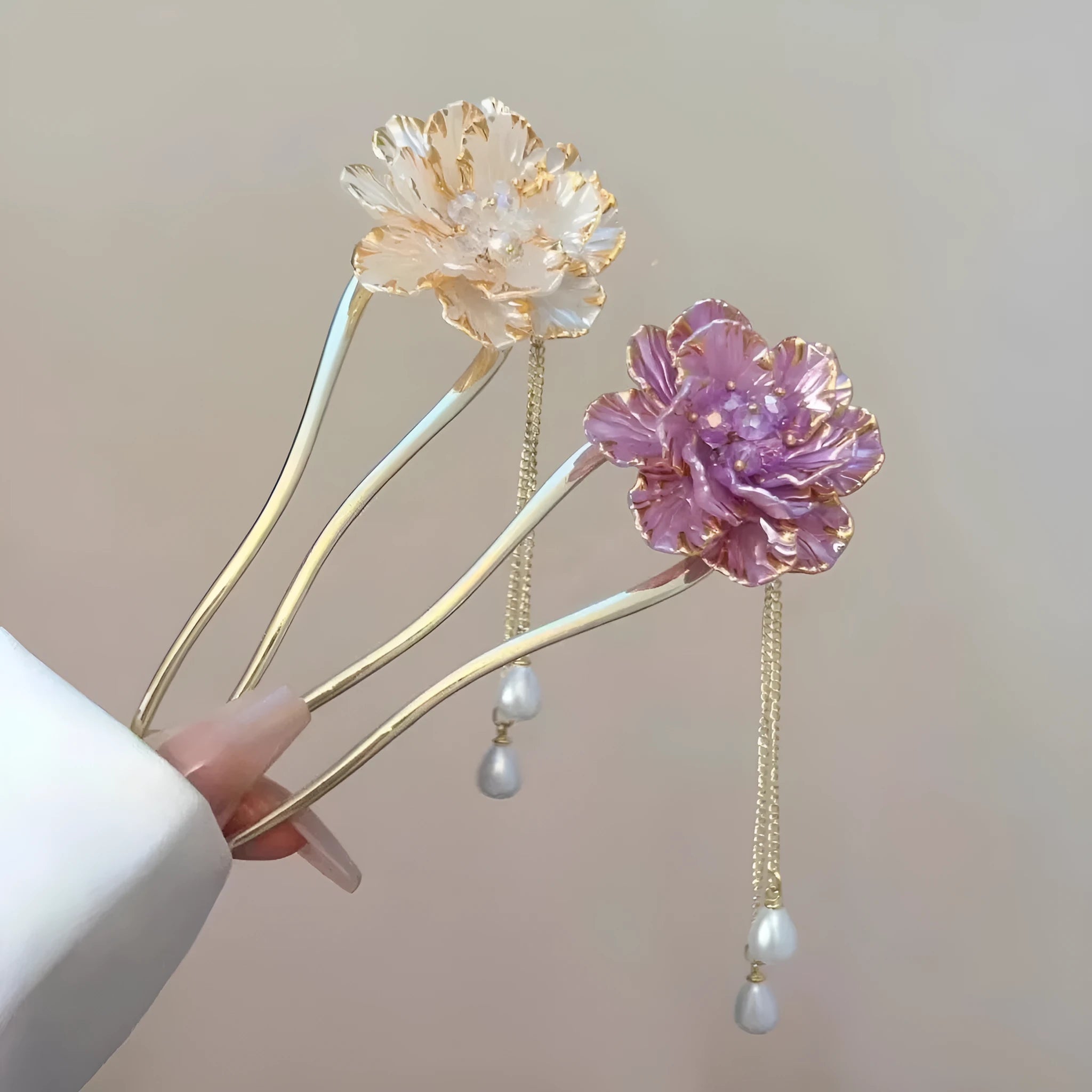 Purple and white peony flower U-shaped hairpin with tassels in retro pastoral style