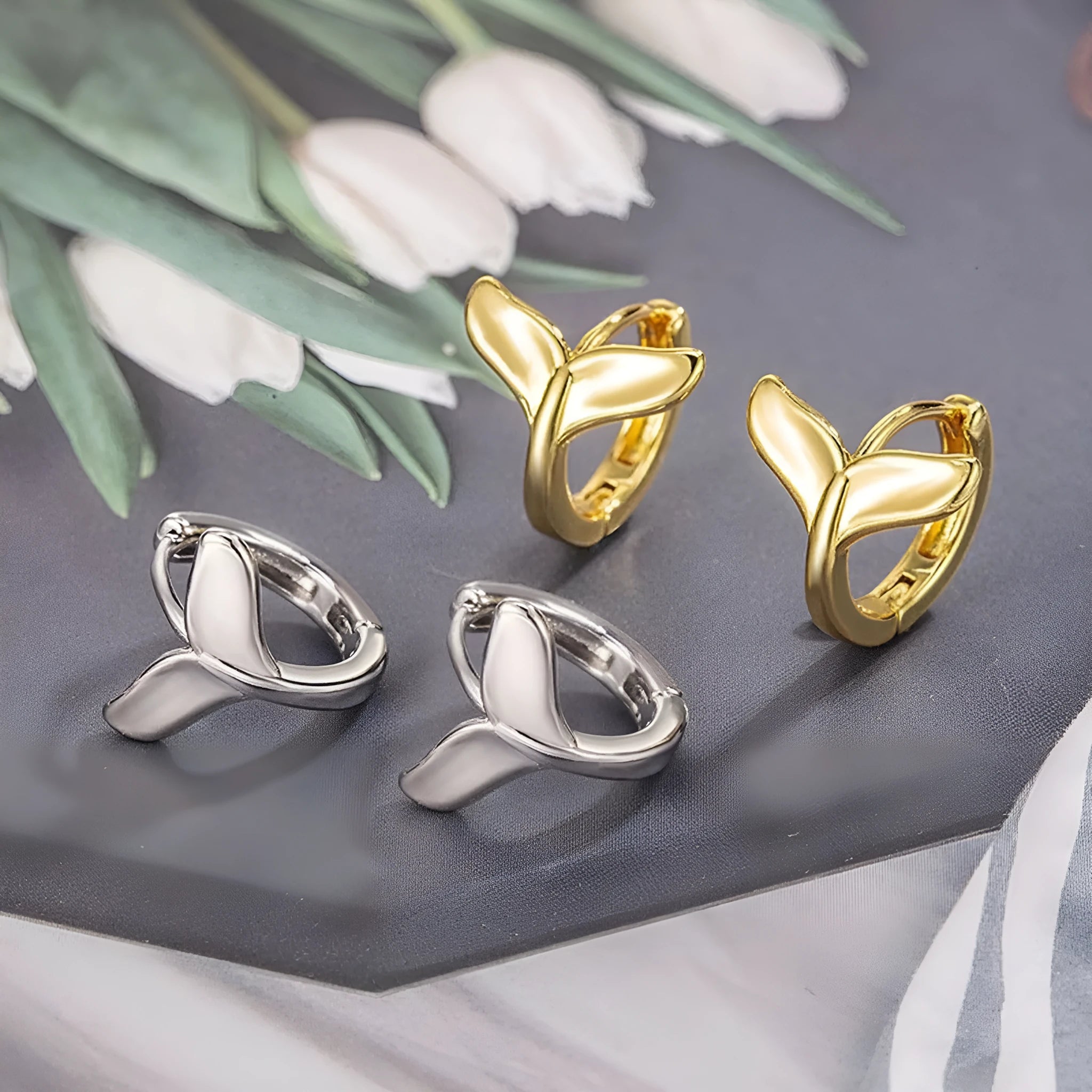 Women's fishtail earrings in copper with electroplated white gold or yellow gold finish