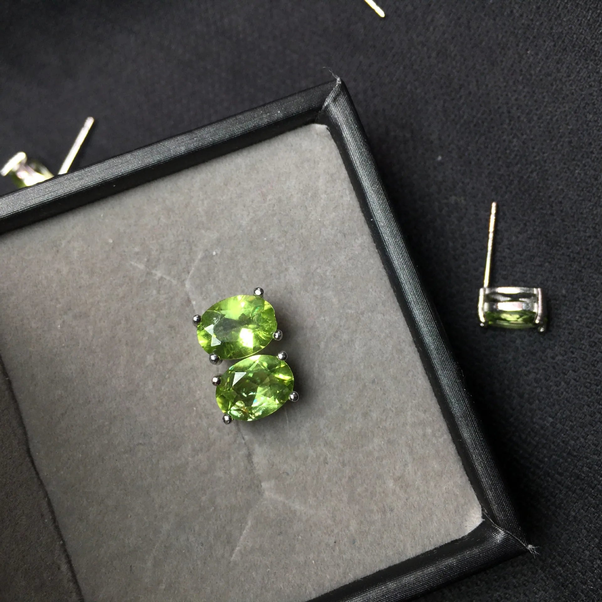Natural grass green olivine stud earrings in S925 sterling silver with 6x8mm oval stone