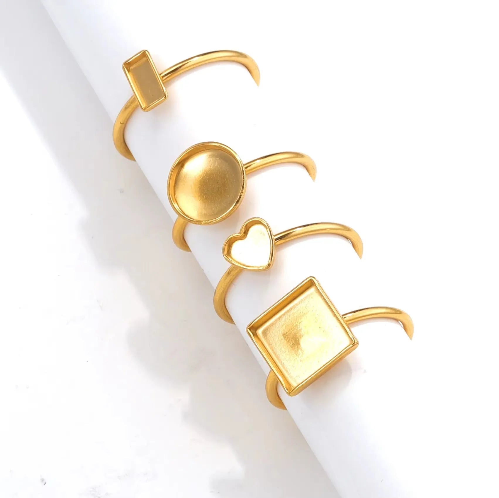 Golden stainless steel ring setting with totem pattern for DIY jewellery making