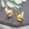 Women's fishtail earrings in copper with electroplated white gold or yellow gold finish