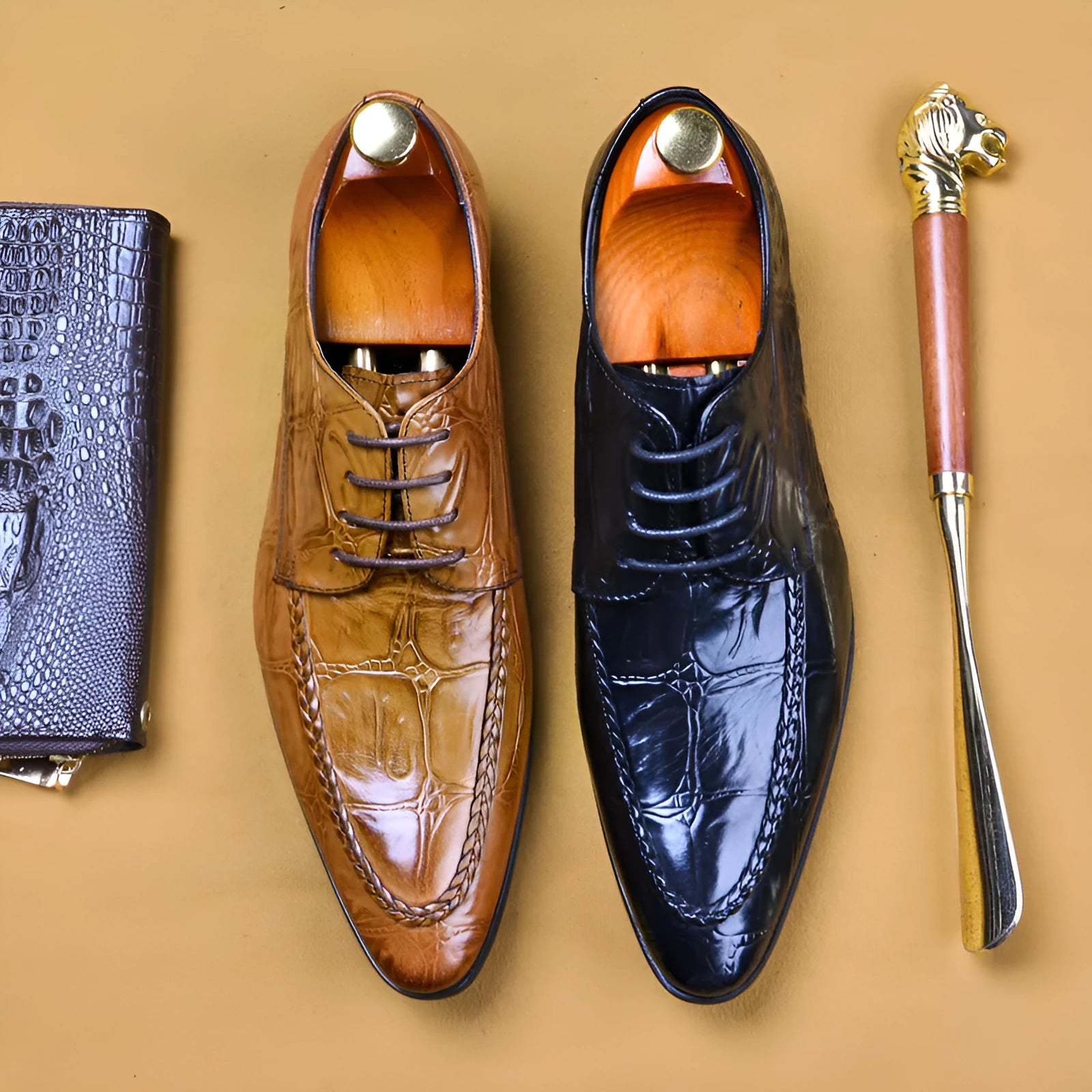 Men's black and brown British style leather shoes with alligator pattern and horse bit buckle