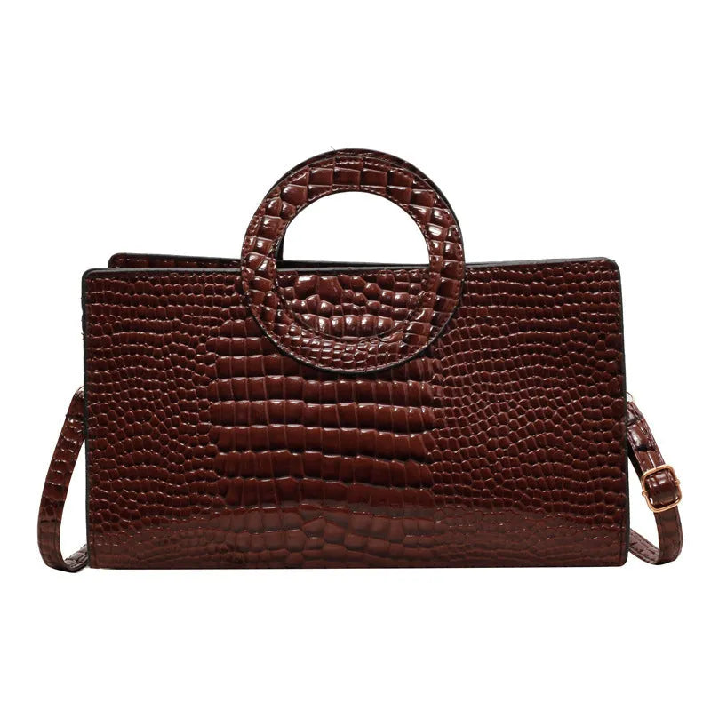 Retro woman's handbag in PU with crocodile pattern – horizontal square shape in beige