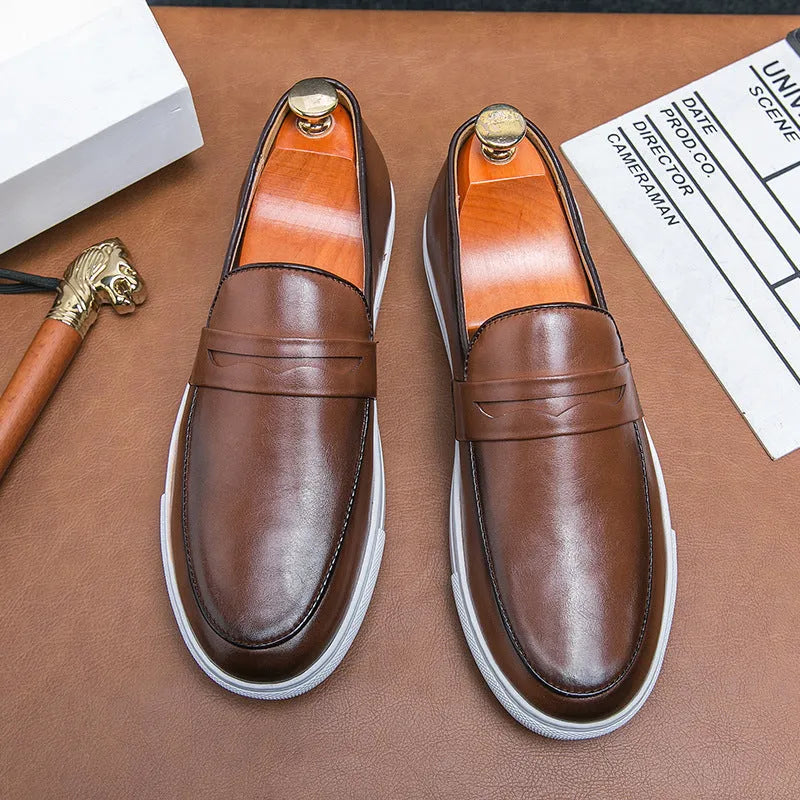 Plus size board shoes for men in brown with flat heel and rubber sole, size 44