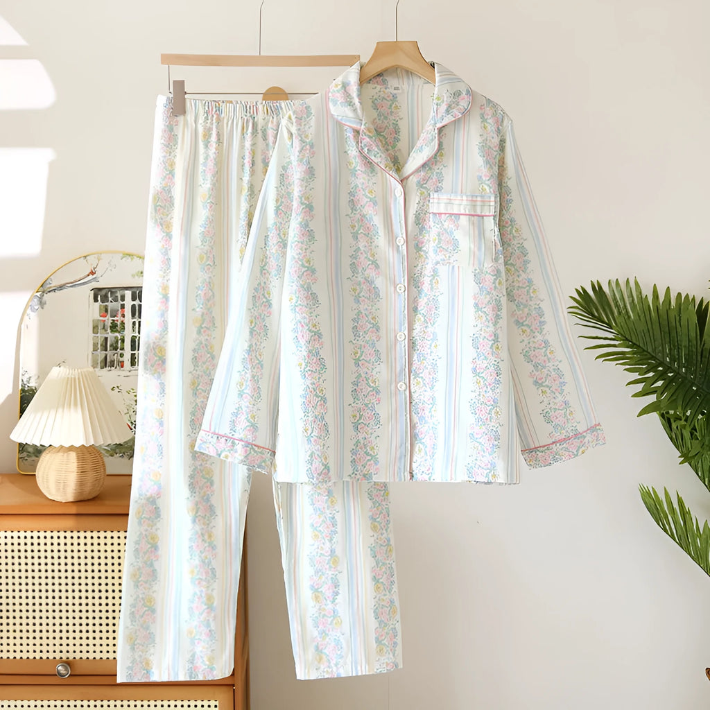 Ladies' cotton gauze homewear set with long sleeves and trousers in striped or fruit print patterns