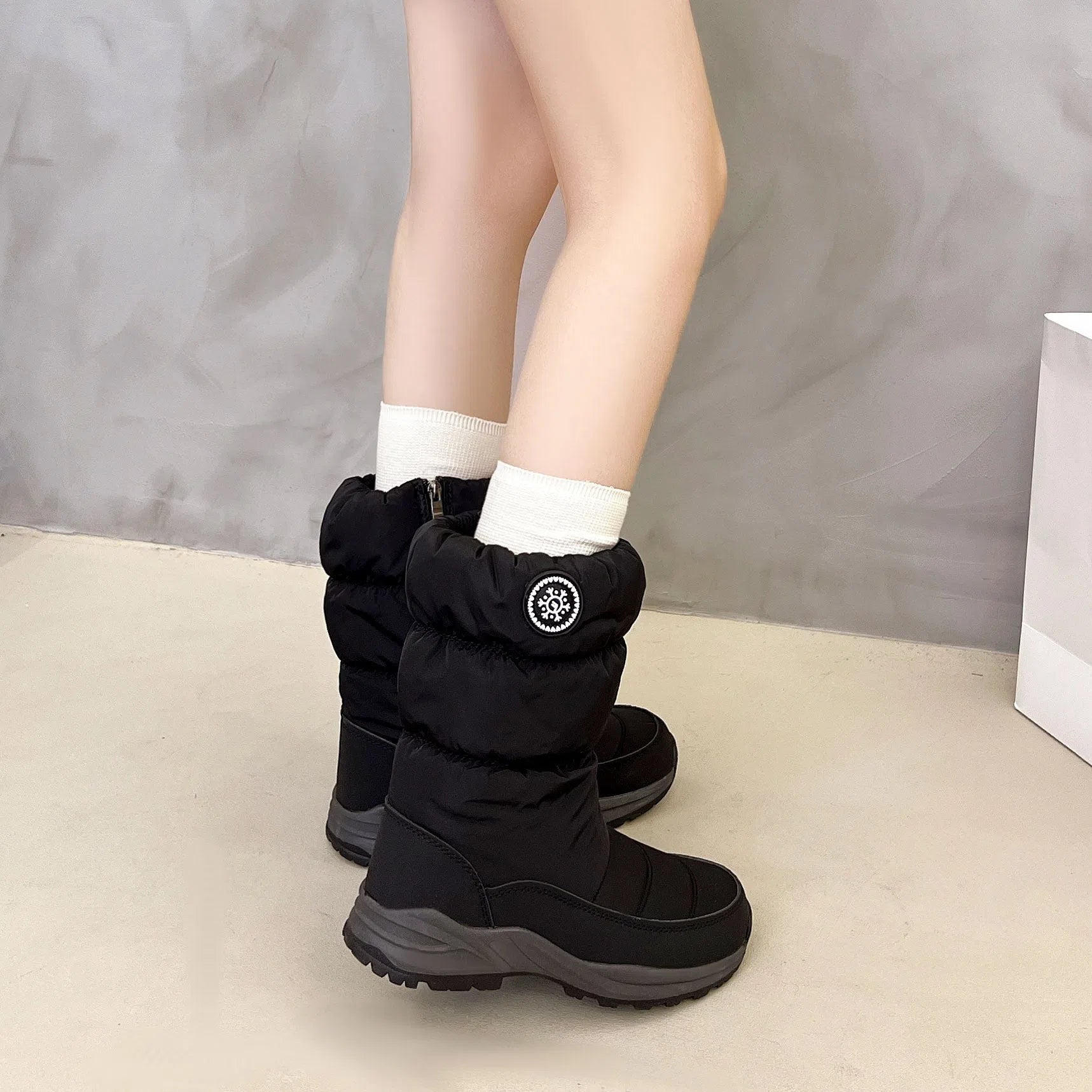 Women’s thickened cotton mid-calf snow boots with side zipper and chunky heel in black waterproof silk upper