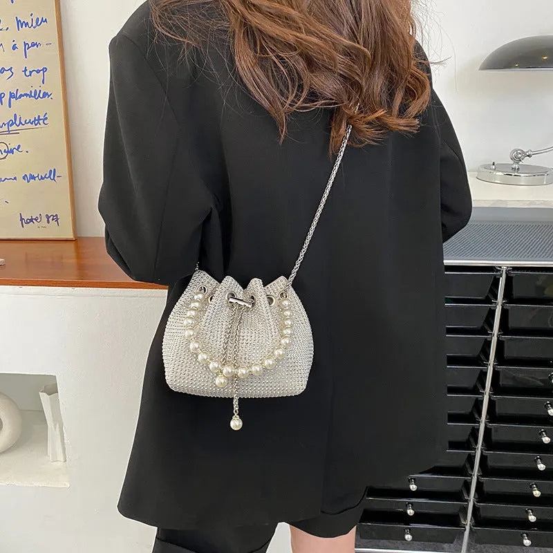 Fashion light diamond crossbody shoulder bag with chain strap in bucket shape