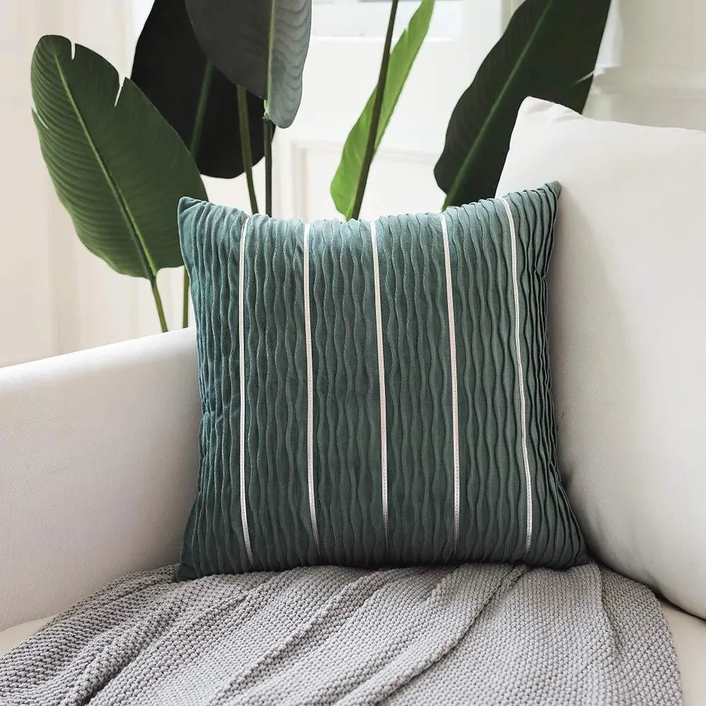 Striped plush velvet pillow cover for sofa in various colours on a 45x45 cm cushion.