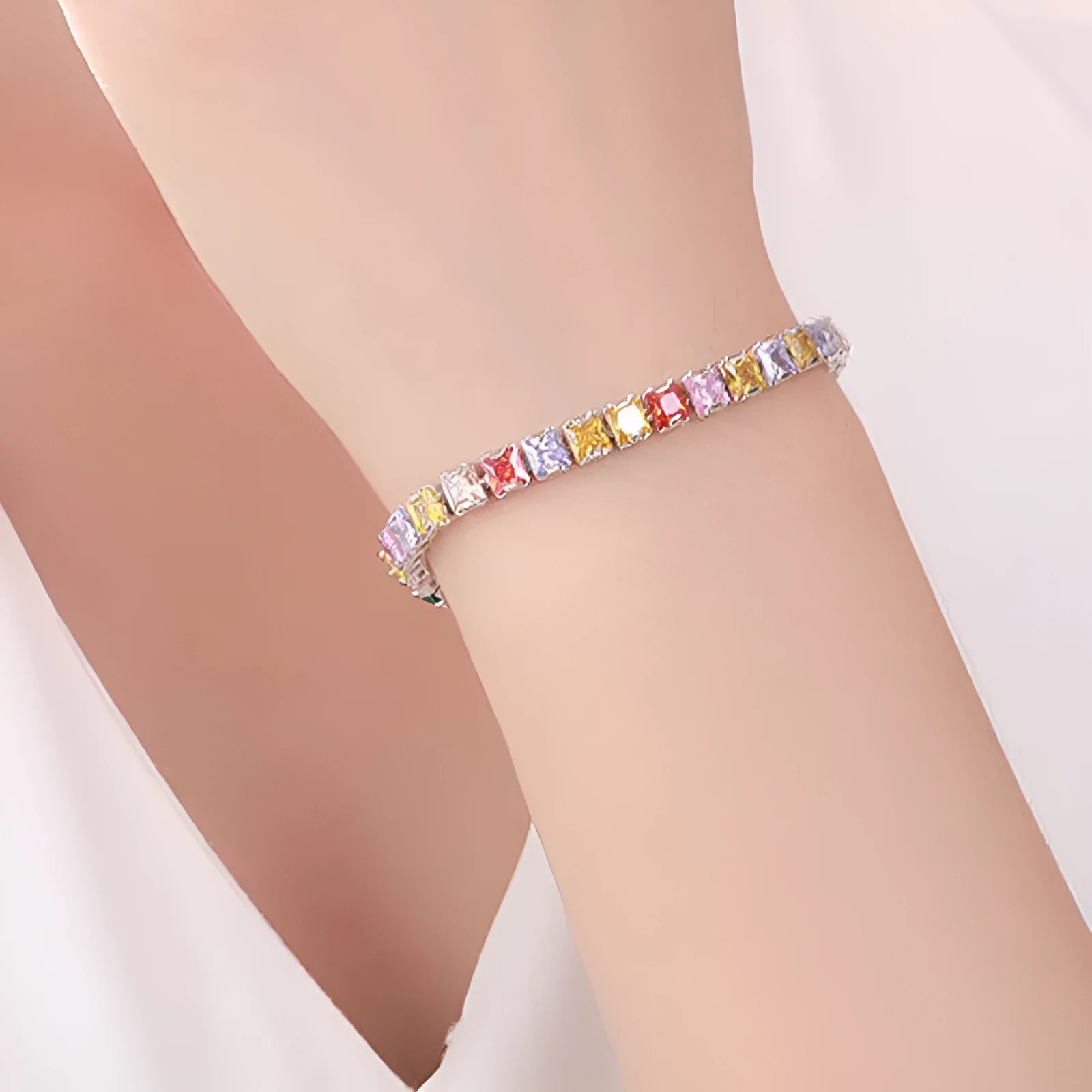 Electroplated platinum square diamond zircon bracelet for women in geometric design with gang drill details
