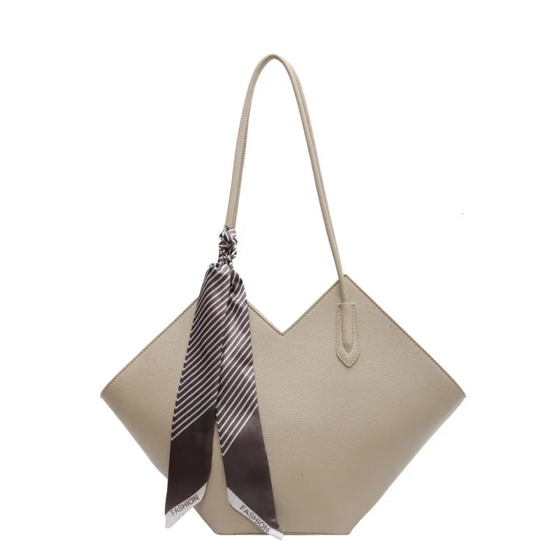 Women's large capacity PU leather shoulder bag in horizontal square shape with sandwich pocket