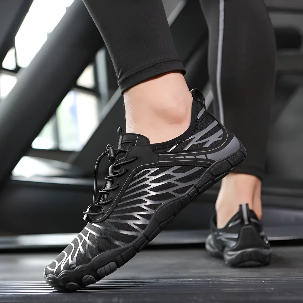Outdoor fashion lace-up casual shoes with non-slip rubber outsole on a solid background.