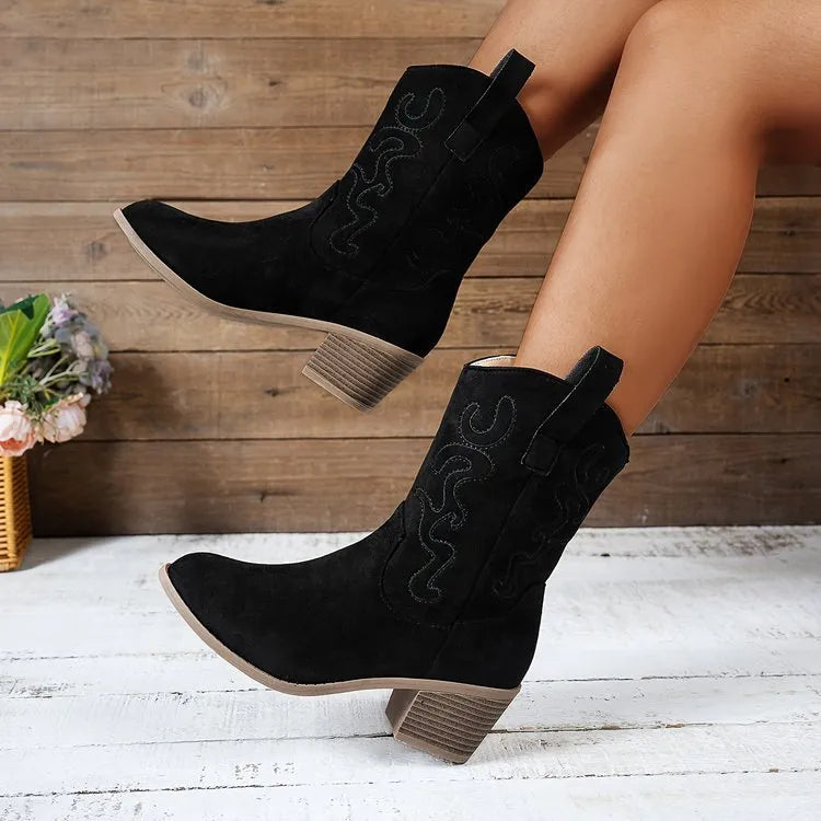 Plus size women's mid boots with square heel, round toe, and V cut in artificial PU – side view