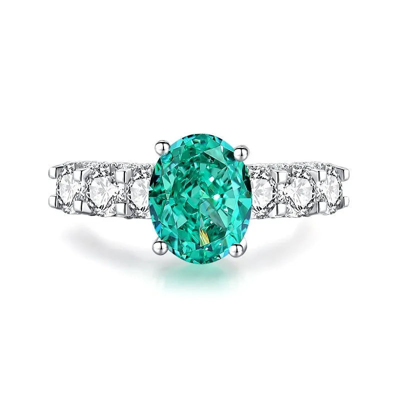 S925 silver emerald ring for women with a geometric design and an inlaid high carbon diamond centre stone.