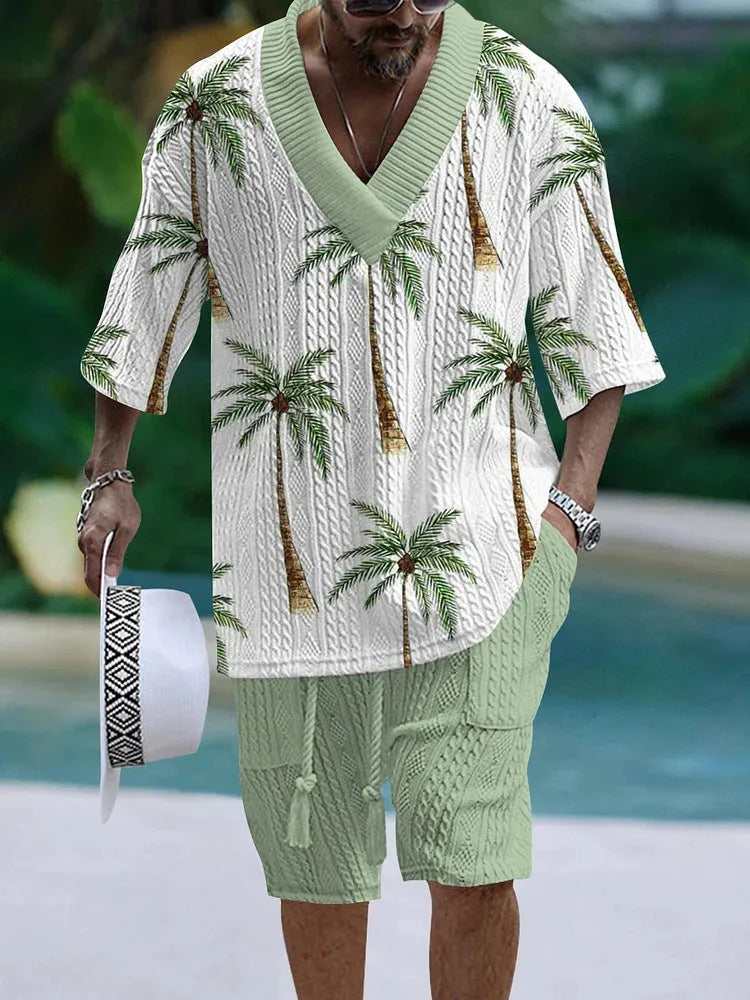 Loose casual short sleeve suit in polyester fibre with matching top and shorts
