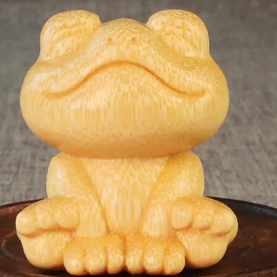 Solid bamboo smiling frog carving ornament with cartoon design, 5cm height