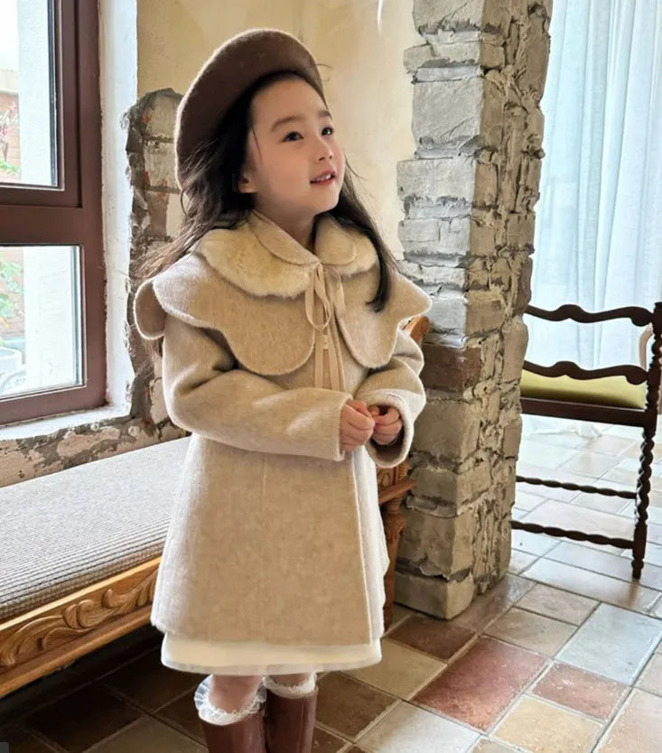 Retro wool double-sided cashmere girl coat in light oats colour with lapel round neck and single-breasted closure