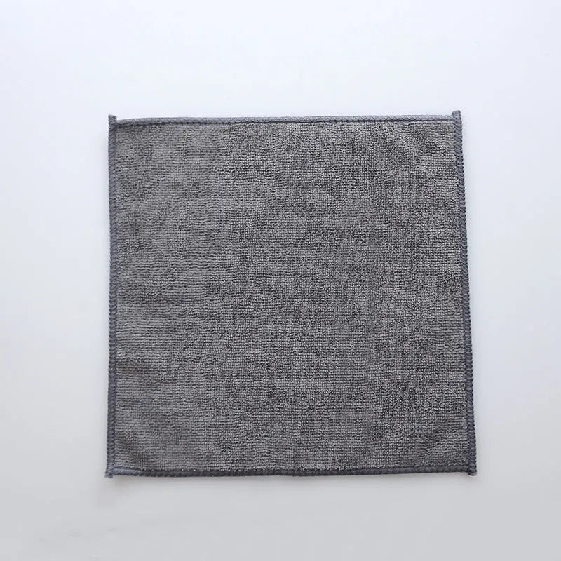 Grey 25x25cm square microfiber kitchen cleaning cloth for oilproof pot and bowl cleaning.