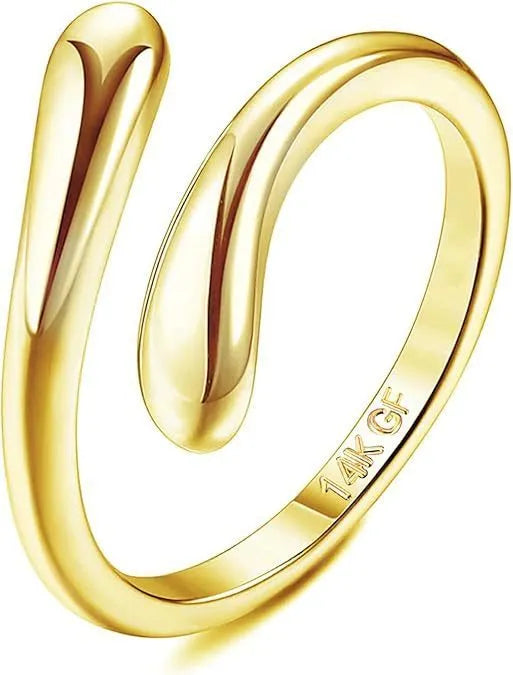 Geometric toe ring with 14K gold plating and unisex design on foot