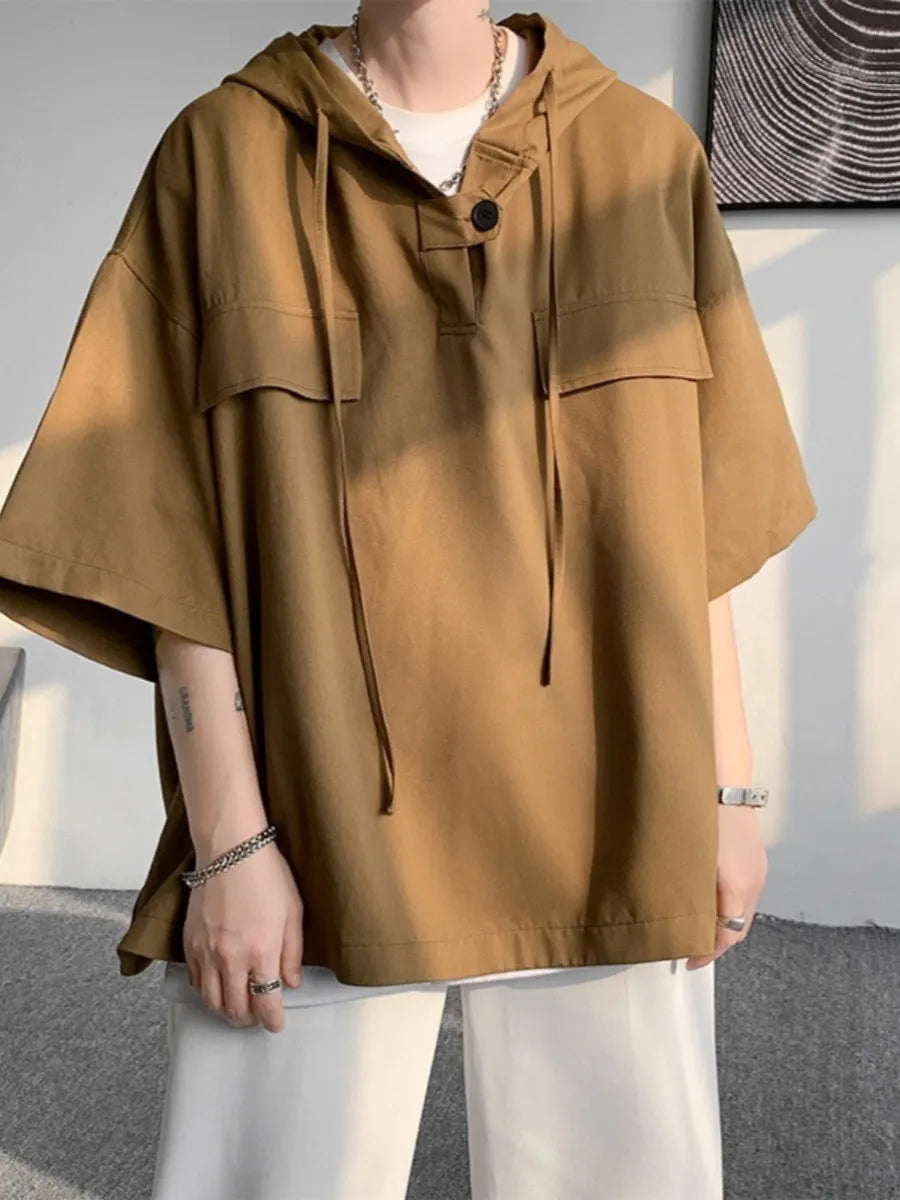 Men's hooded short sleeve T-shirt in polyester fabric with loose fit design