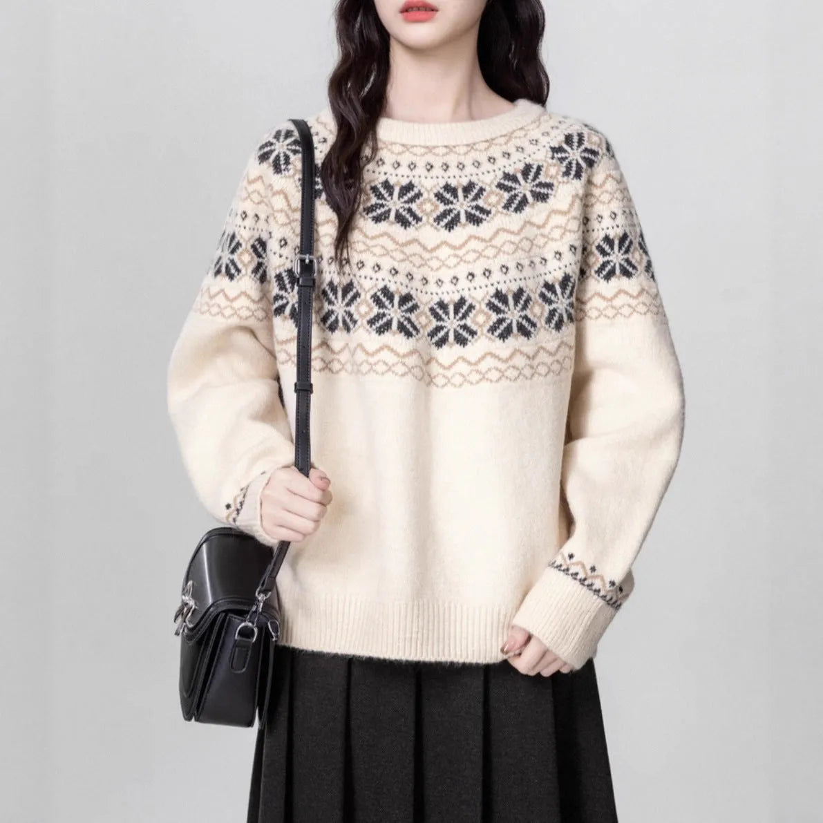 Women's vintage fair isle pullover sweater with geometric pattern in milky white, loose crew neck style
