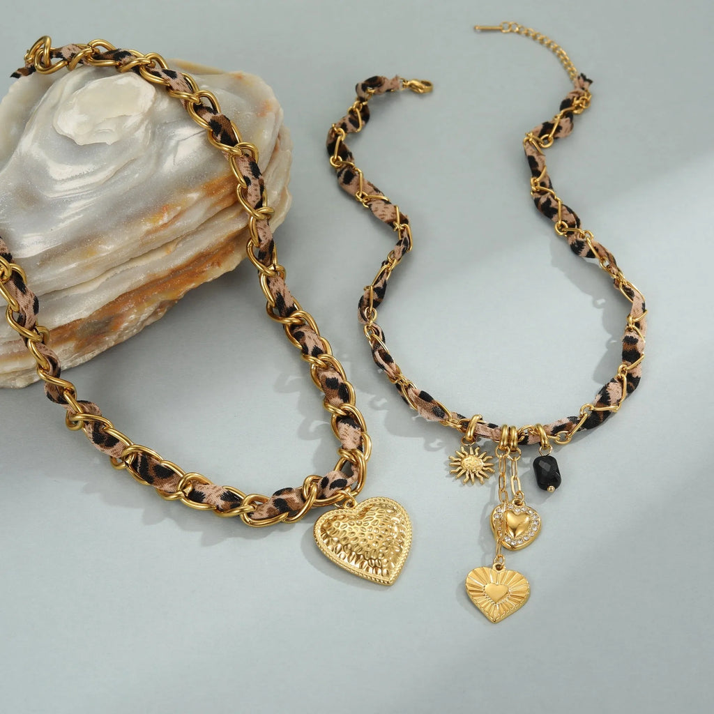 Stainless steel geometric leopard love pendant necklace with adjustable chain