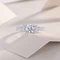 Coral Dream 1-carat moissanite wedding ring set in platinum-plated S925 silver on gift box
