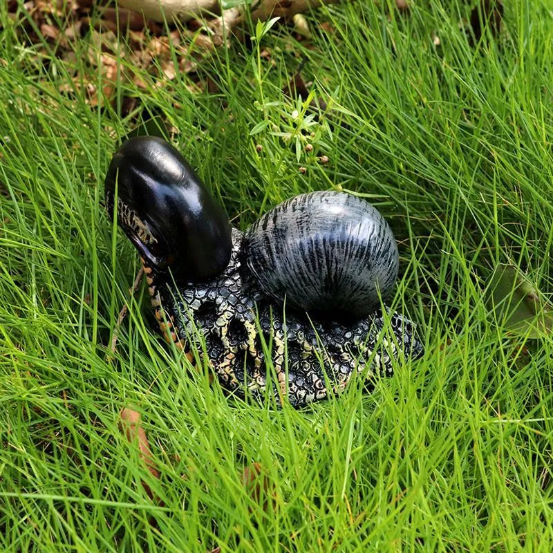 Resin evil snail sculpture with modern simple design for indoor or outdoor decor