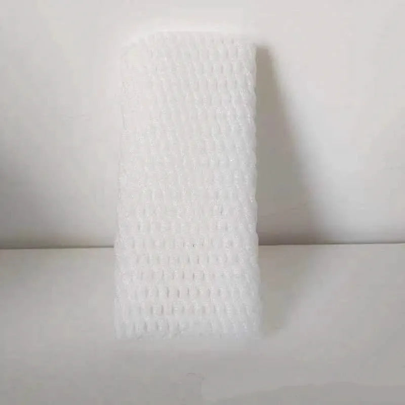 White foam mesh net protective cover for fruit, shown with size options from 6x5cm to 18x7cm.