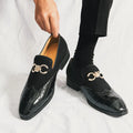 Men's black and green Korean-style business casual shoes with pointed toe design and sewing line detailing
