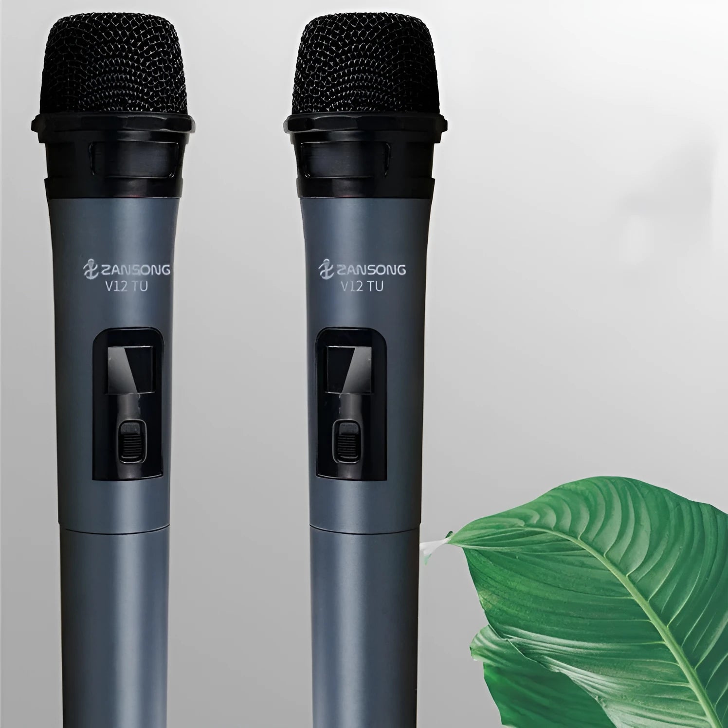 Black ZANSONG V12 wired dynamic handheld microphone with USB receiver and accessories