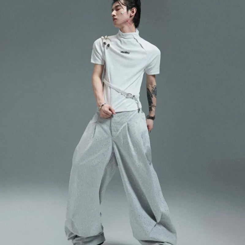 Men's slim fit T-shirt with metal belt design and stand-up collar in cotton