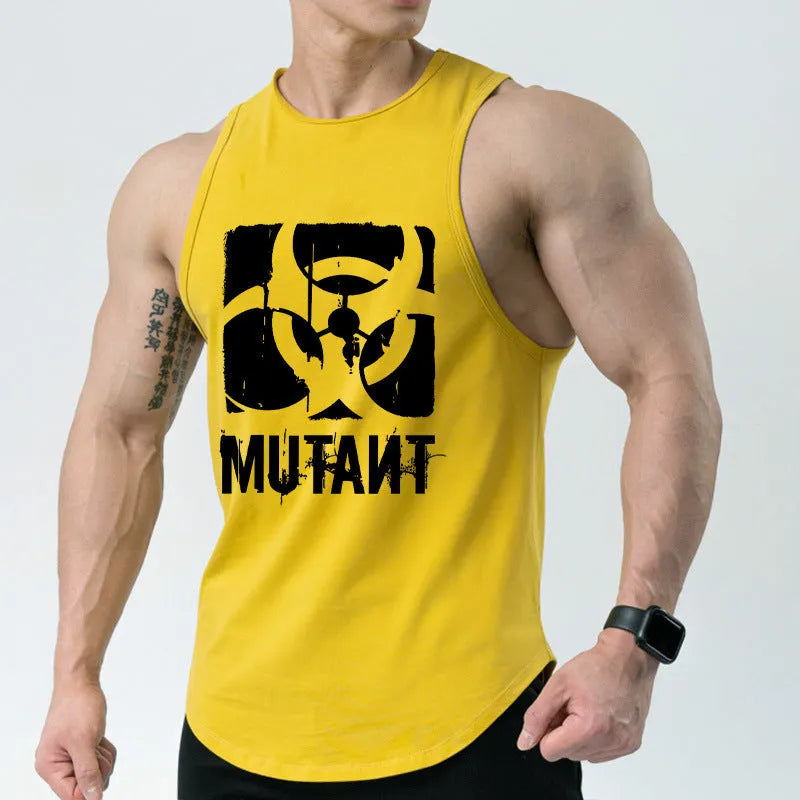 Man's loose-fit sleeveless training waistcoat in a colour variant, shown on a size mannequin.