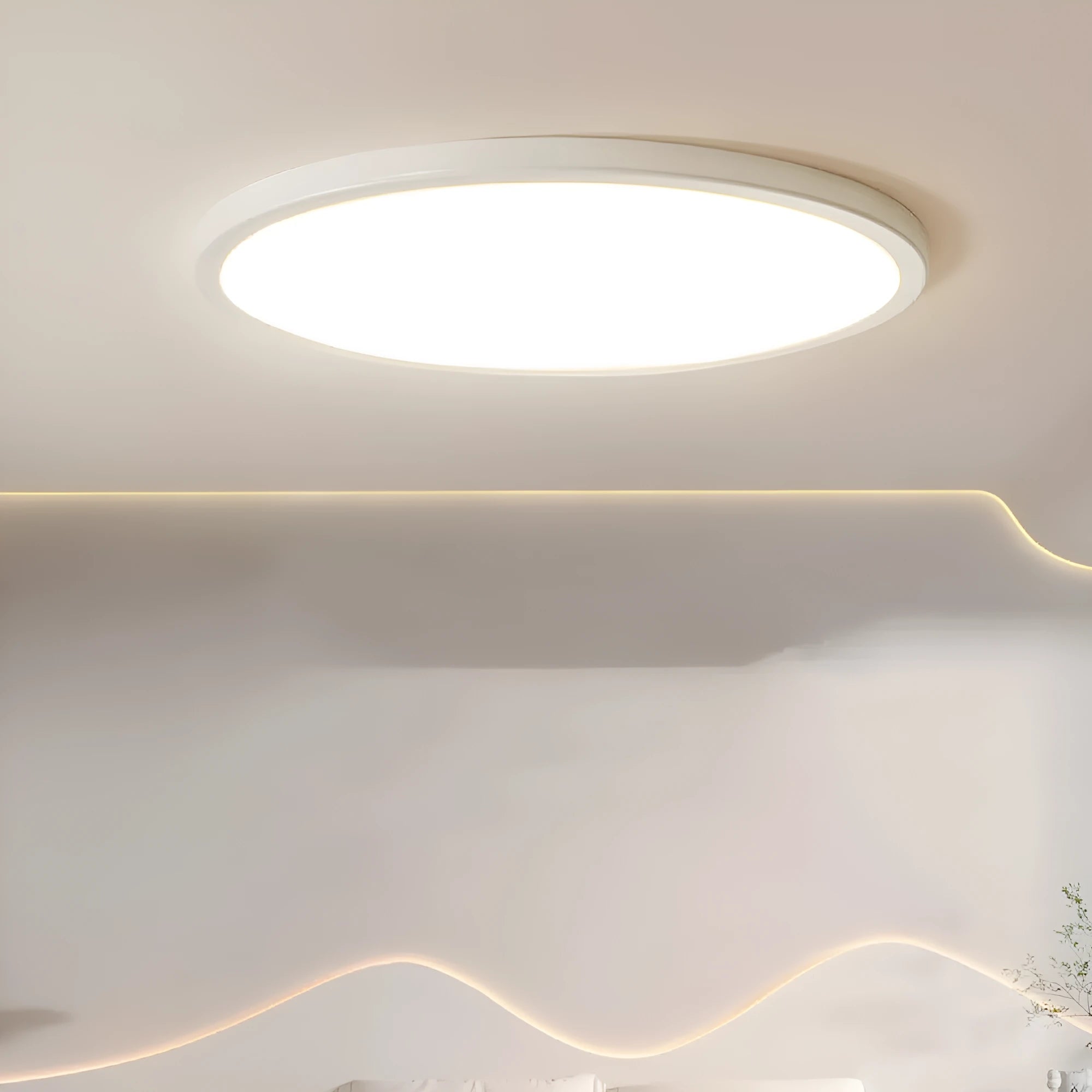 Round ultra-thin white LED ceiling lamp with aluminium body and PMMA shade for rooms 10-15 sqm