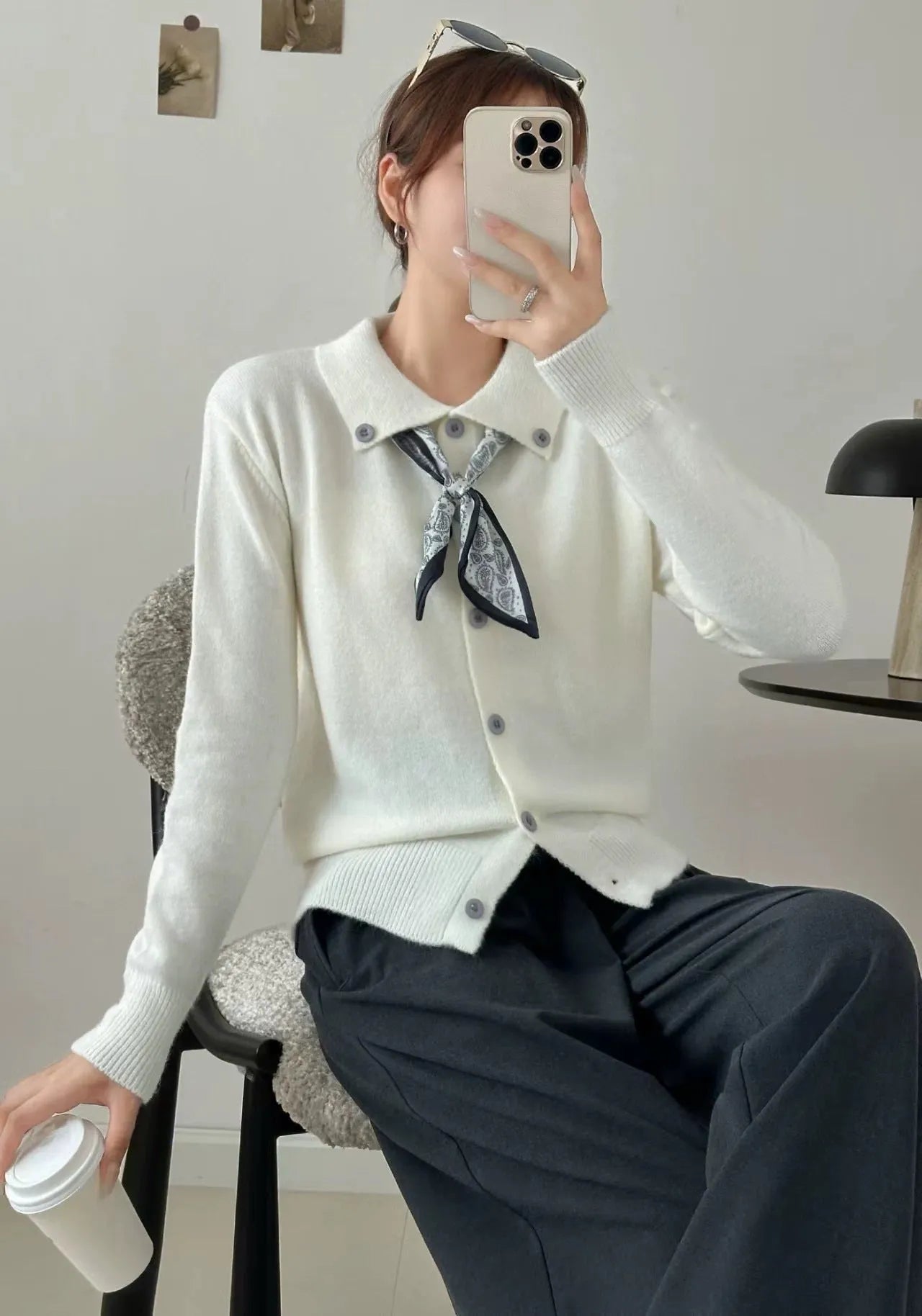 Lazy fashion lapel scarf cardigan sweater in acrylic fibre with splicing design