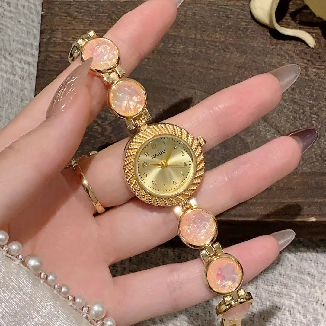 Women's quartz watch with 25mm round dial in zinc alloy case, six colour options