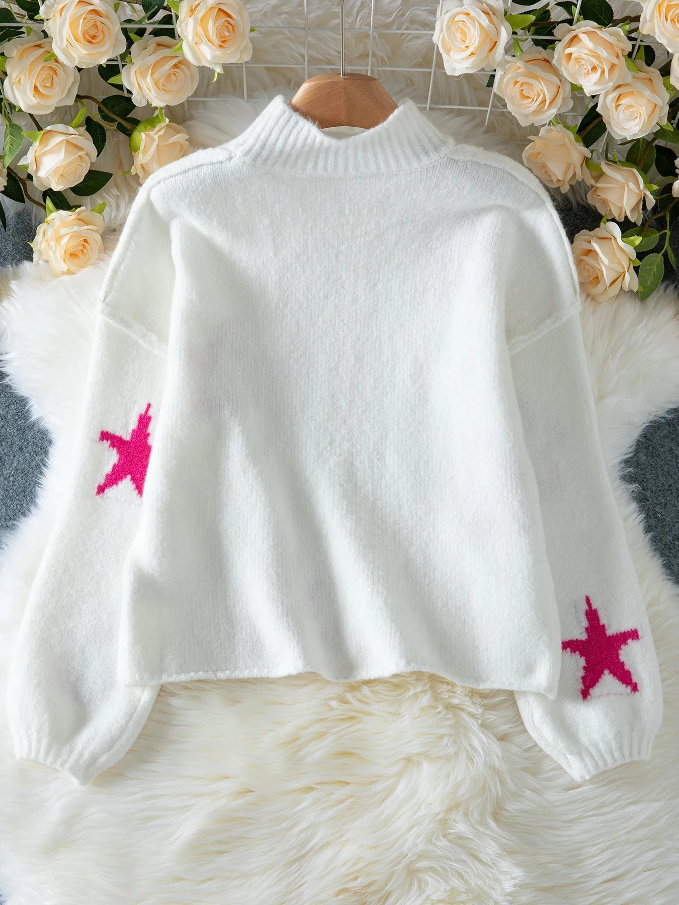 White women's turtleneck pullover with star pattern in thick imitation velvet fabric