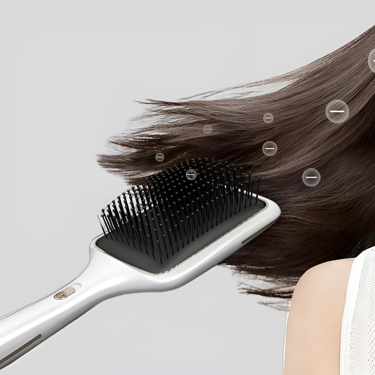 Black wireless charging straight hair comb with negative ions and tourmalene ceramic heat conductor