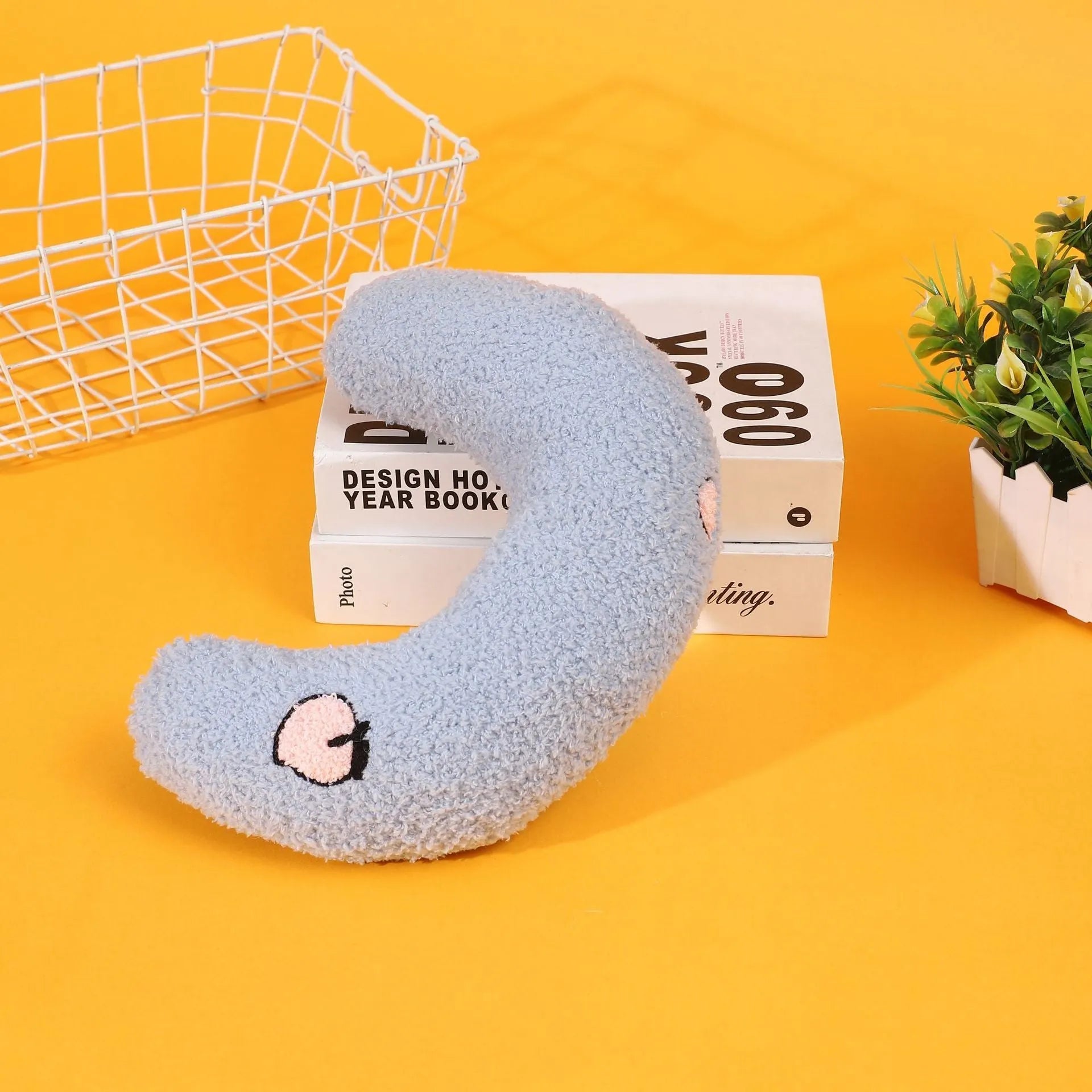 U-shaped half moon pet pillow with cartoon design for dogs and cats in blue colour