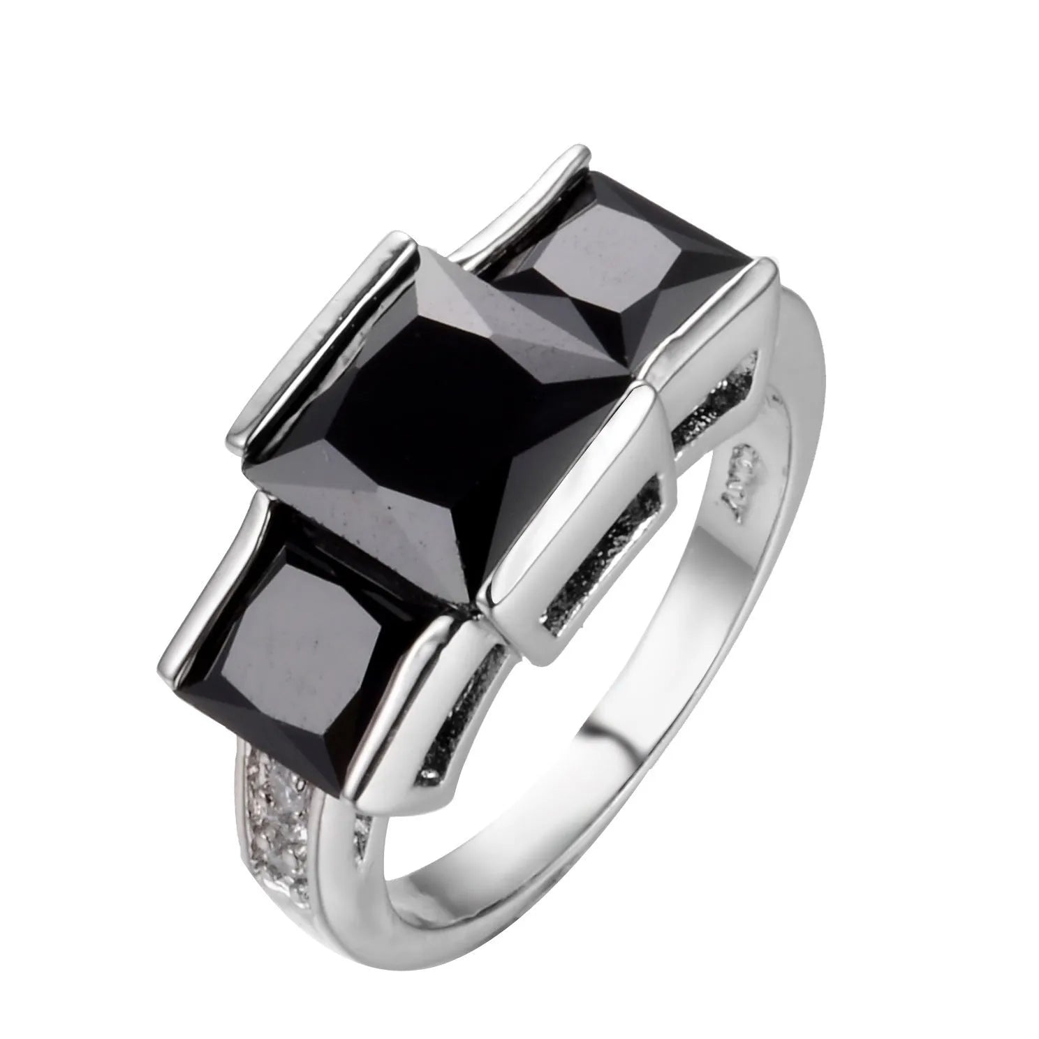 Geometric copper women's ring in champagne colour on a size no.8 finger, showing metal band and electroplated finish.
